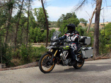 VOGE 900 DSX: la trail que hace temblar a la competencia